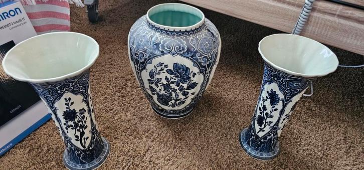 Delfts Blauw Vazen Set - Royal Boch, Huis en Inrichting, Woonaccessoires | Vazen, Gebruikt, Blauw, Minder dan 50 cm, Aardewerk of Porselein