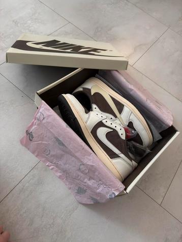 Air Jordan 1 Low Mocha beschikbaar voor biedingen