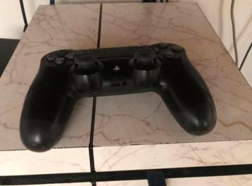 PlayStation 4 met 1 controller beschikbaar voor biedingen