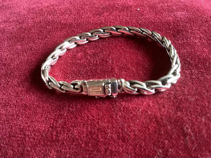 Buddha to buddha armband “ Kadek XS “ zo goed als nieuw, Sieraden, Tassen en Uiterlijk, Armbanden, Zo goed als nieuw, Zilver, Ophalen of Verzenden