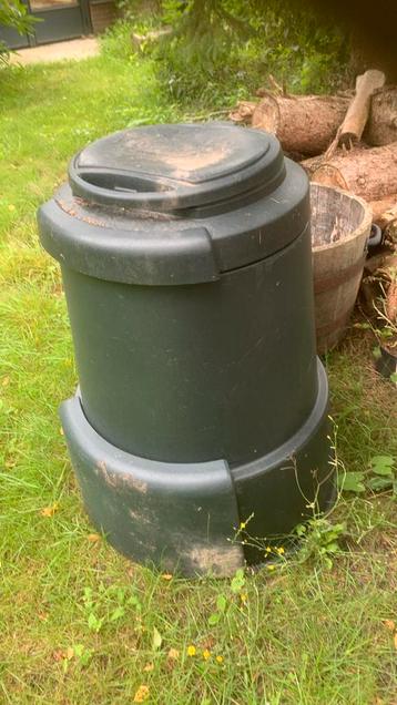 Compost bak beschikbaar voor biedingen