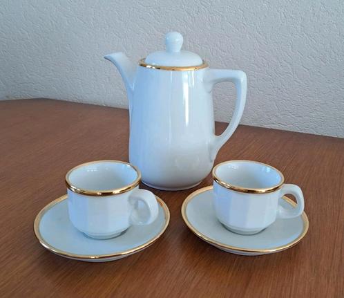 Kan met 2 kop en schotels van S.P.M. Walkure porzellan, Antiek en Kunst, Antiek | Servies compleet, Ophalen