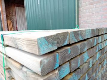 Geïmpregneerde grenen regels, onderliggers, balken, tuinhout beschikbaar voor biedingen