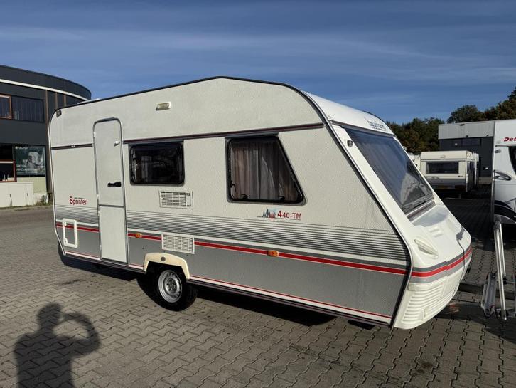 Beyerland Sprinter 440 TM bj 2000 met voortent en 2 luifels, Caravans en Kamperen, Caravans, Bedrijf, tot en met 4, Treinzit, Beyerland