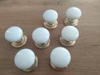 7 knopjes van porselein met onderplaatje, Ophalen of Verzenden, Gebruikt