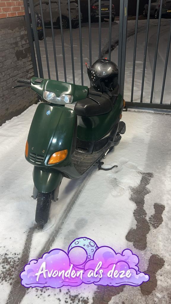 Piaggio zip type 3, Fietsen en Brommers, Scooters | Piaggio, Gebruikt, Overige modellen, Maximaal 45 km/u, Benzine, Ophalen of Verzenden