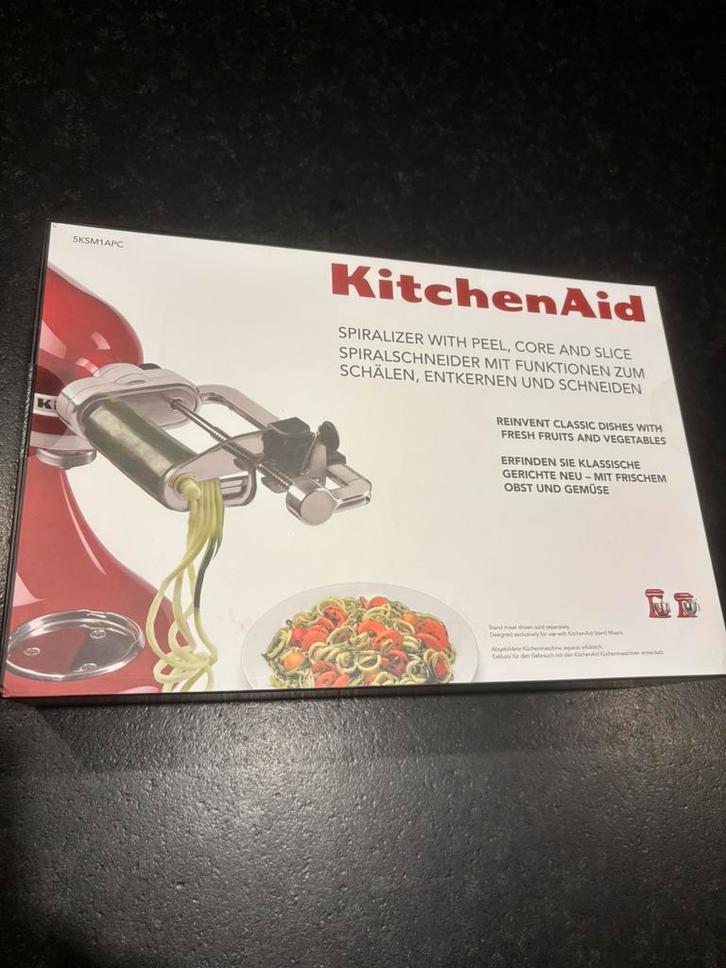 Nieuwe spiraalsnijder Kitchenaid hulpstuk incl 4 div. messen, Witgoed en Apparatuur, Keukenmixers, Nieuw, 4 liter of meer, 3 snelheden of meer