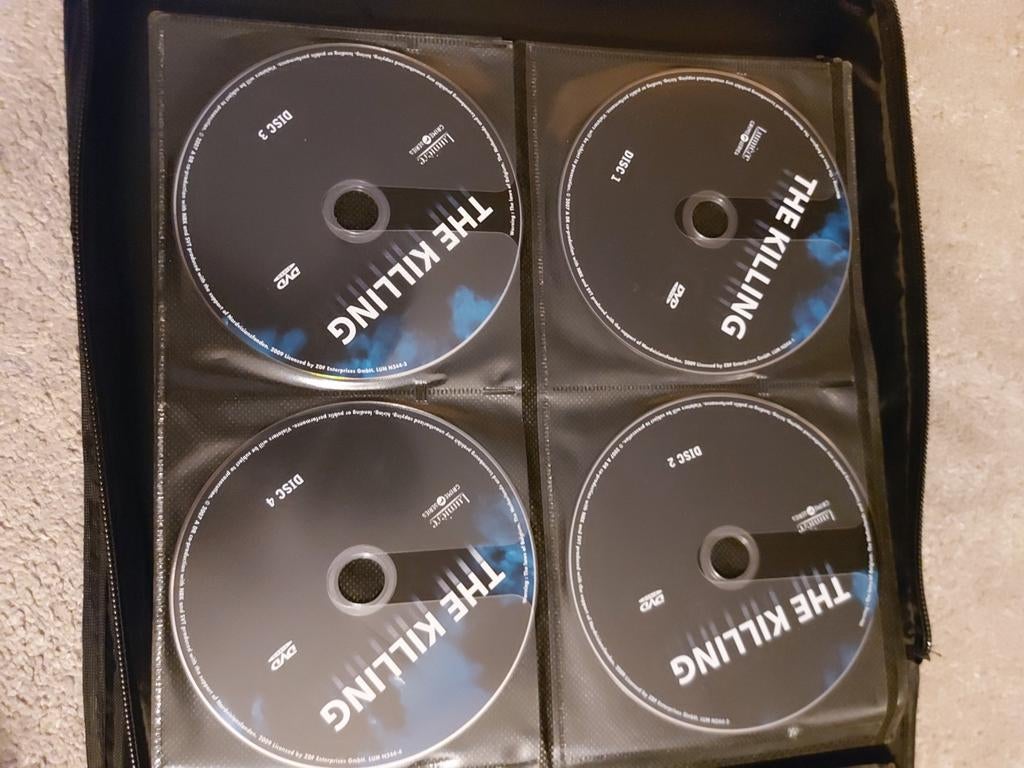 The Killing seizoen 1 en 2   - 9 dvd's, Vanaf 16 jaar, Ophalen of Verzenden, Zo goed als nieuw