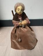 Oma Pop met Breiwerk, Verzamelen, Poppen, Ophalen of Verzenden, Zo goed als nieuw, Pop