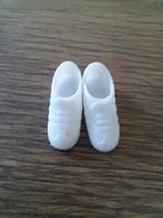 Barbie sneakers 90s, Verzamelen, Poppen, Ophalen of Verzenden, Zo goed als nieuw