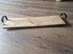 Decoratief, langwerpig, houten dienblad met metalen handvatt, Ophalen of Verzenden, Zo goed als nieuw, Rechthoekig, Hout