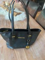 Zwarte Michael kors tas met rits 15€ophalen in Culemborg, Ophalen, Zo goed als nieuw, Zwart, Handtas