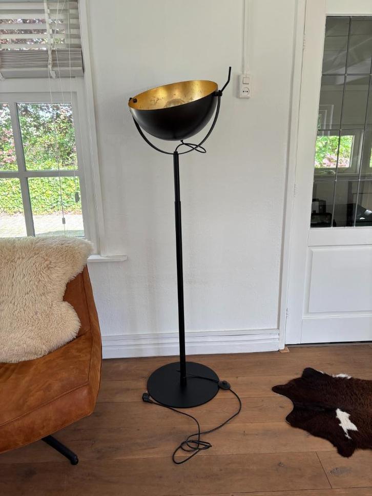 Vloerlamp Marciano | Robuuste Tafels (industrieel), Huis en Inrichting, Lampen | Vloerlampen, Gebruikt, 150 tot 200 cm, Metaal