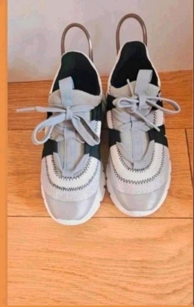 Armani Exchange schoenen maat 36, Jongen of Meisje, Schoenen, Ophalen of Verzenden, Zo goed als nieuw