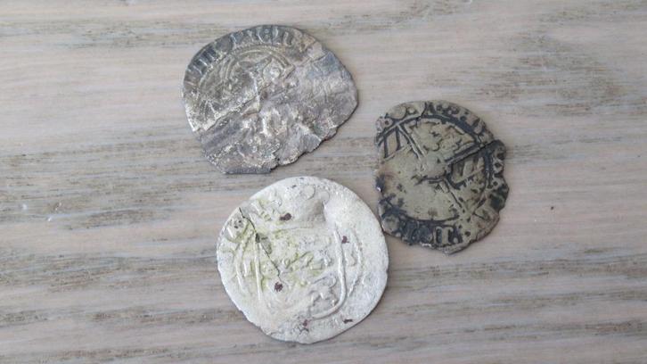 Zilveren middeleeuwse munten 3 stuks / bodemvondst, Postzegels en Munten, Munten | Nederland, Setje, Euro's, Vóór koninkrijk, Zilver