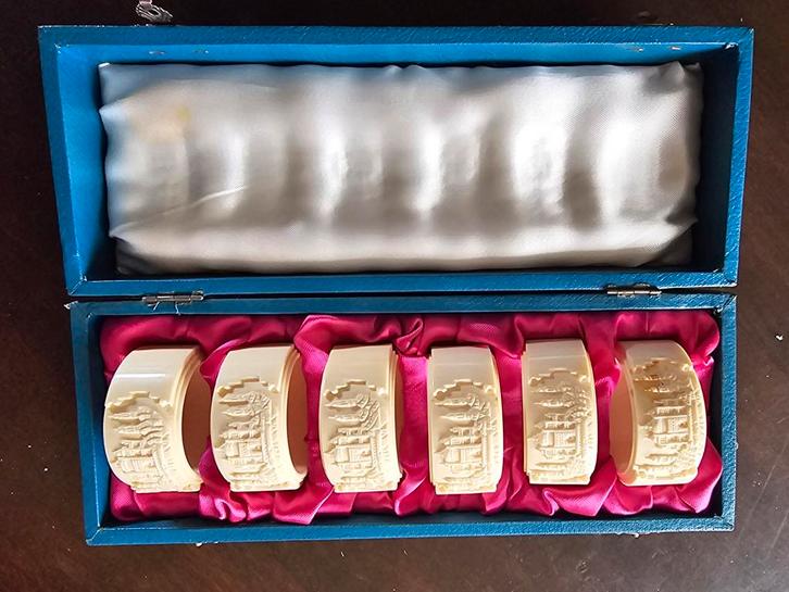 Vintage Servetringen met Aziatisch Motief in Doos, Antiek en Kunst, Antiek | Bestek, Ophalen of Verzenden