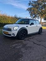 Mini (r56) 1.4 95pk 2009 Wit, Auto's, Mini, Voorwielaandrijving, Stof, Zwart, 4 stoelen
