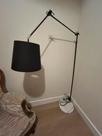Moderne zwarte staande lamp met marmeren voet, Huis en Inrichting, Lampen | Vloerlampen, Ophalen, Gebruikt, Metaal, 150 tot 200 cm