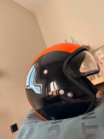 Diesel motorhelm beschikbaar voor biedingen