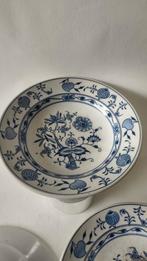 Porseleinen diepe borden plm 100 jaar oud. zwiebelmuster, Antiek en Kunst, Antiek | Servies los, Ophalen of Verzenden