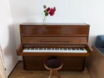Ontstemde piano zoekt nieuw thuis. Gratis!, Ophalen, Gebruikt, Bruin, Piano