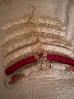 8 luxe gestoffeerde kleding hangers, Kleding | Dames, Kledinghangers, Ophalen, Zo goed als nieuw, Hout