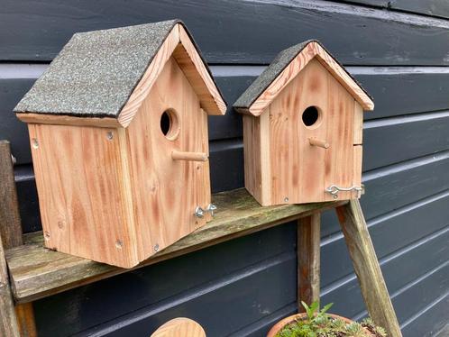 Vogelhuisje van douglashout met bitumen dak, Tuin en Terras, Vogelhuisjes en Vogelbaden, Nieuw, Ophalen of Verzenden