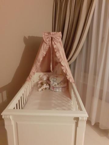 Kinderkamer compleet barok, brocante, landelijk. beschikbaar voor biedingen