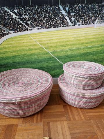 set van 3 roze witte afrikaanse zeegras manden beschikbaar voor biedingen