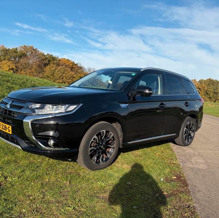Mitsubishi Outlander PHEV, Auto's, Mitsubishi, Particulier, Outlander, 360° camera, 4x4, ABS, Achteruitrijcamera, Adaptive Cruise Control