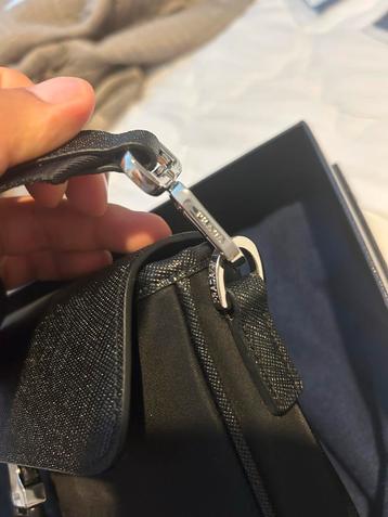 Prada tasje beschikbaar voor biedingen