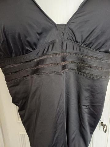 Nieuw zwempak.  Maat 52 beschikbaar voor biedingen