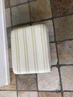 Gratis voetenbankje / poefje - 38x48x25 cm, Ophalen, Minder dan 50 cm, Gebruikt, Stof