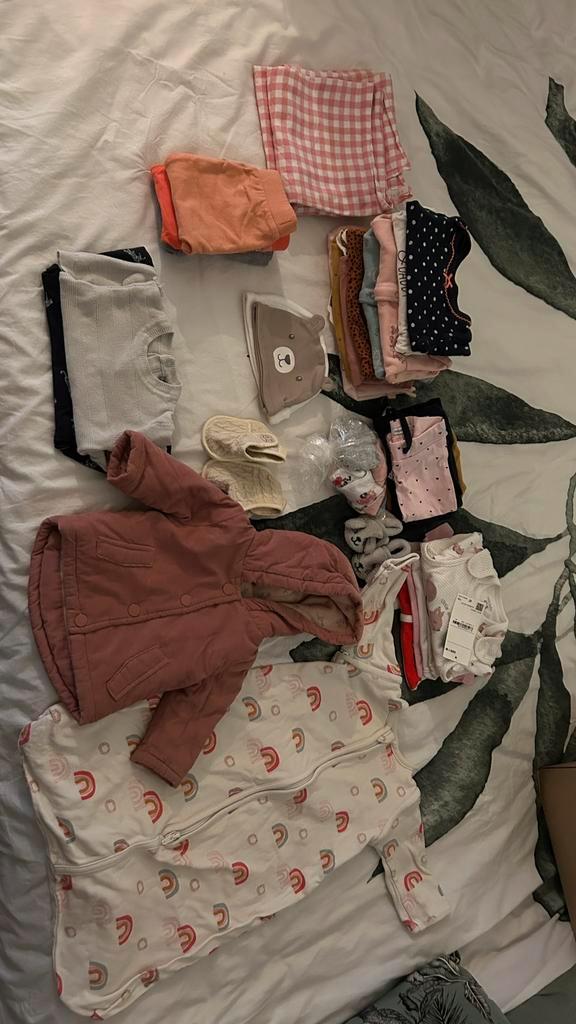 Baby kleren bundel, Kinderen en Baby's, Babykleding | Baby-kledingpakketten, Zo goed als nieuw, Maat 50, Ophalen of Verzenden