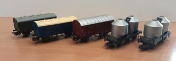 Vijf Marklin wagons.  beschikbaar voor biedingen