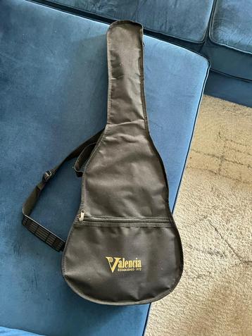 Valencia VC102 1/2 Natural Semi-klassieke gitaar(kinderen) beschikbaar voor biedingen