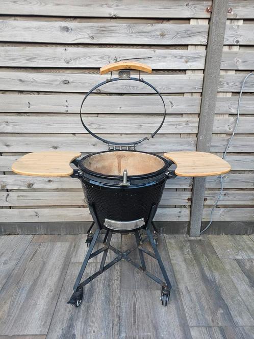 Kamado 22 inch Base + Onderstel + Tafels – (Zonder Deksel), Tuin en Terras, Houtskoolbarbecues, Gebruikt, Ophalen