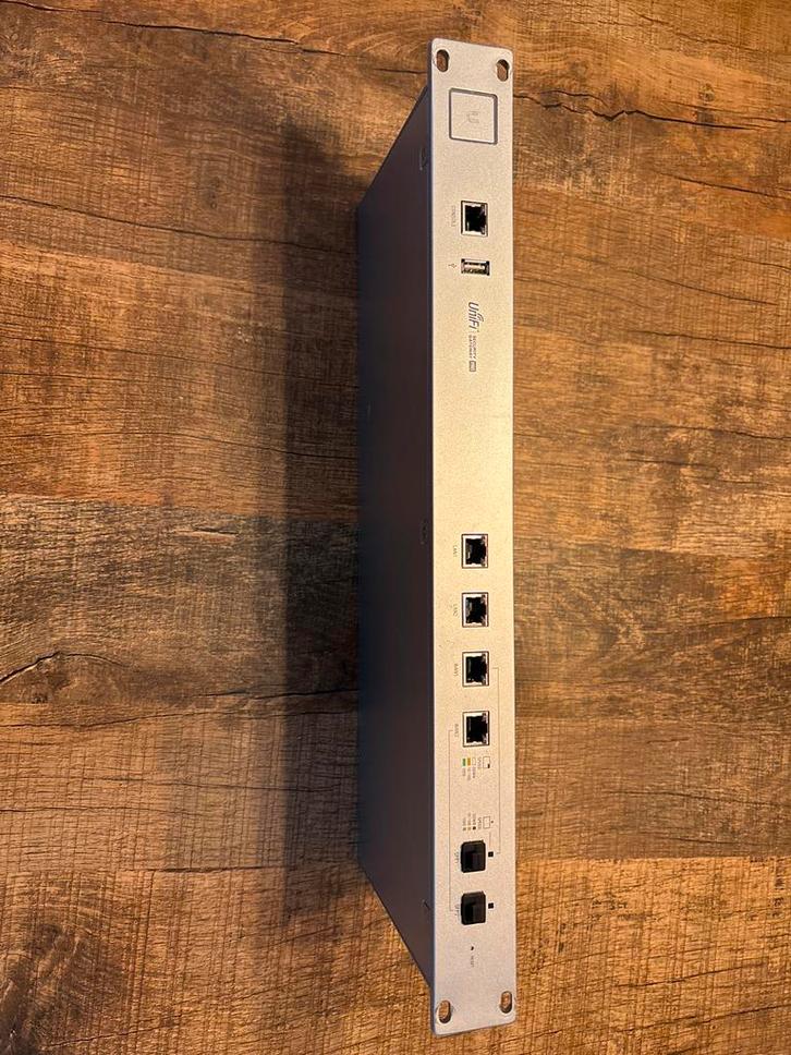 Unifi Security Gateway Pro - Gebruikt, Computers en Software, Routers en Modems, Gebruikt, Ophalen