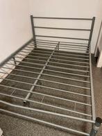 Metalen Bedframe 140x200 cm, Ophalen, Gebruikt, 140 cm, Twijfelaar