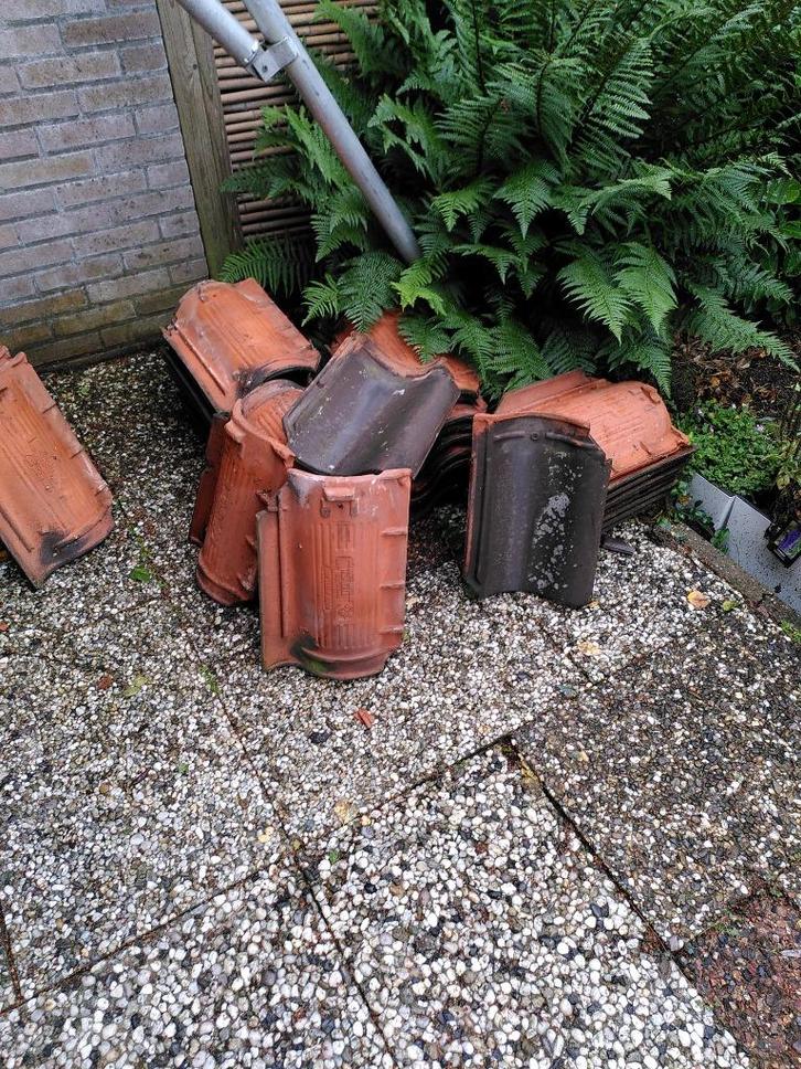 OVH Teeuwen Schuine hoek, Doe-het-zelf en Verbouw, Dakpannen en Dakbedekking, Gebruikt, Dakpannen, Steen of Klei, Overige kleuren