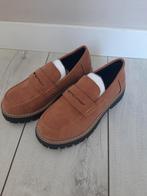Nieuwe bruine instappers / loafers, Kleding | Dames, Schoenen, Ophalen of Verzenden, Nieuw, Bruin, Instappers
