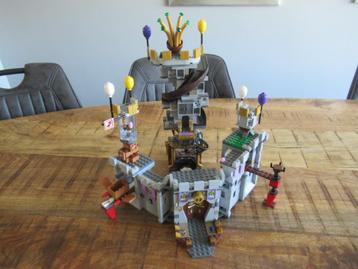 Lego Angry Birds 75826 king Pig's castle beschikbaar voor biedingen