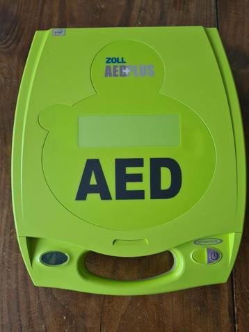 Zoll AED Plus volautomaat met batterijen beschikbaar voor biedingen