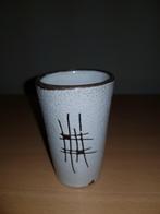 Vaasje klein en laag.                  Oudje., Huis en Inrichting, Woonaccessoires | Vazen, Gebruikt, Overige kleuren, Aardewerk of Porselein