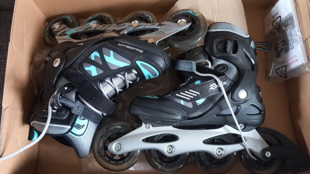 Skates (Rollerblade) maat 38, Sport en Fitness, Skeelers, Ophalen of Verzenden, Zo goed als nieuw