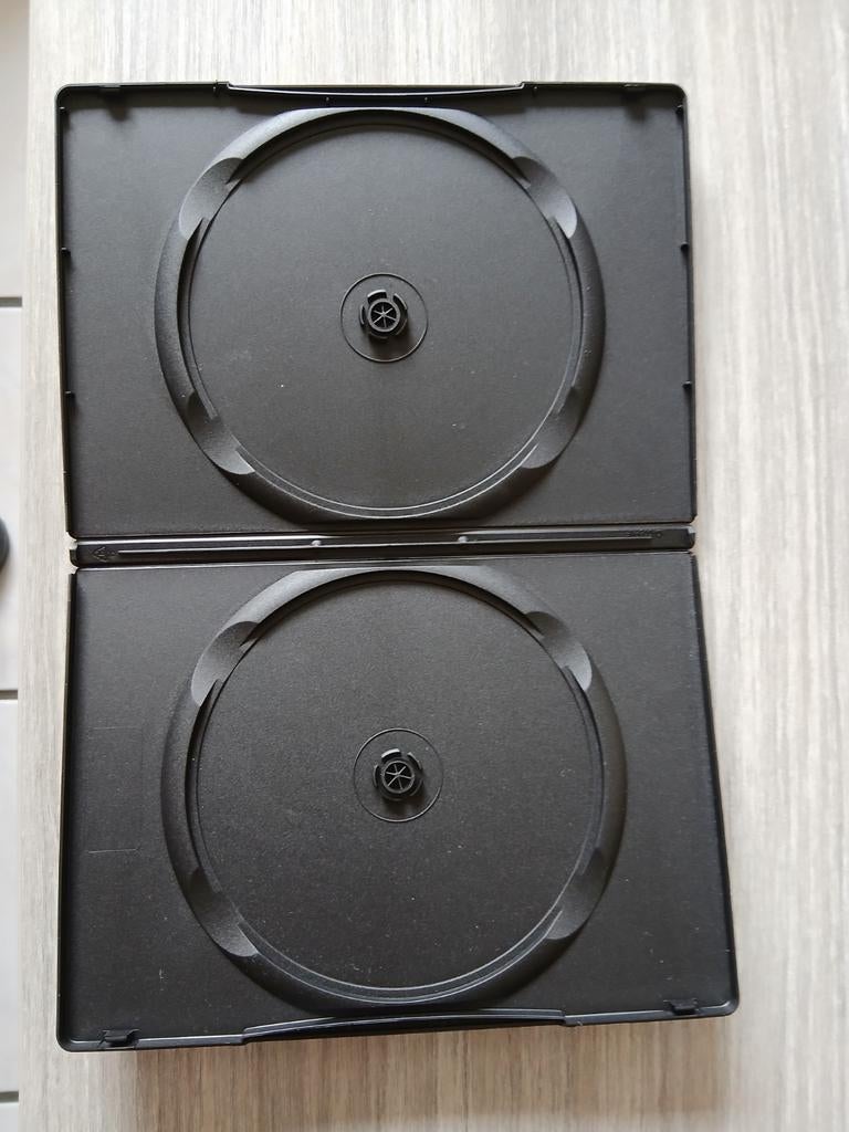 Opberghoes dvd/cd, Alle leeftijden, Ophalen, Zo goed als nieuw