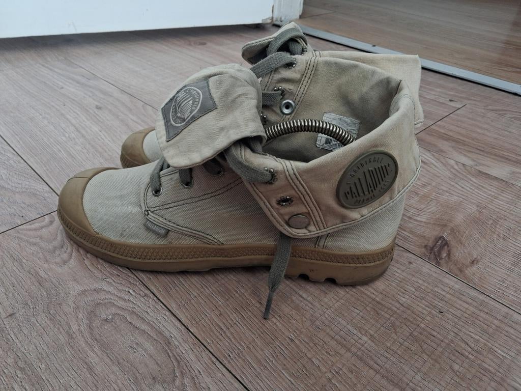 Palladium Pampa Hi Originale Beige Canvas Boots Maat 43, Ophalen of Verzenden, Gedragen