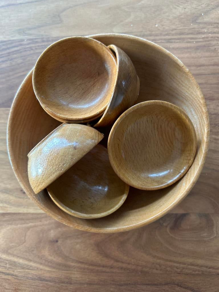 Vintage houten pindaset - Grote schaal met 6 kleine kommetje, Ophalen of Verzenden