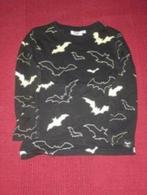 Longsleeve met vleermuizen maat 116, Kinderen en Baby's, Kinderkleding | Maat 116, Ophalen of Verzenden, Zo goed als nieuw, Jongen