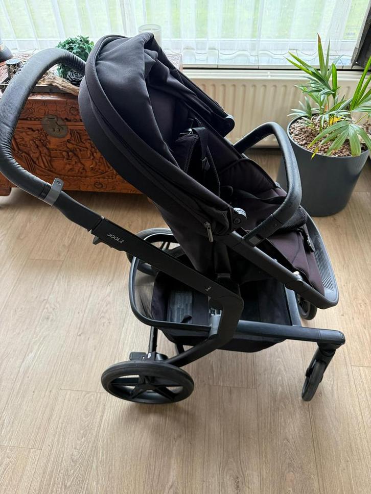 Joolz day5 zwart kinderwagen, Kinderen en Baby's, Buggy's, Gebruikt, Overige merken, Verstelbare rugleuning, Voetenzak, Zonnekap